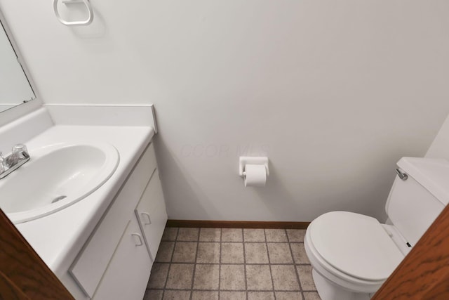 5062 Stoneybrook Blvd Unit 3F, Hilliard, OH 43026 - half bath with vanity and baseboards