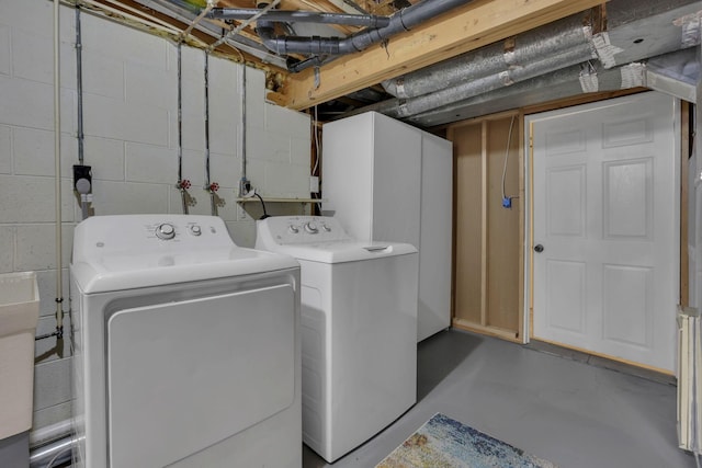 13680 Nantucket Ave NW, Pickerington, OH 43147 - laundry area with washing machine and clothes dryer
