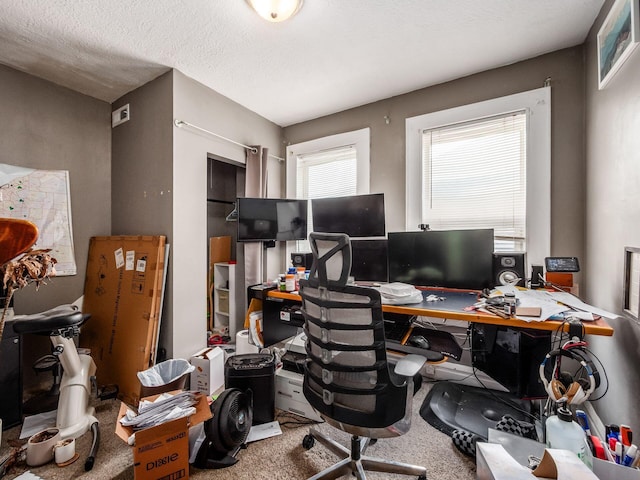 1364-1366 S 3rd St, Columbus, OH 43207 - office space with carpet floors