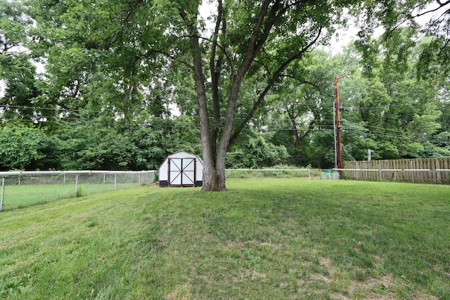 1380 Gertrude Dr, Columbus, OH 43227 - photo 16