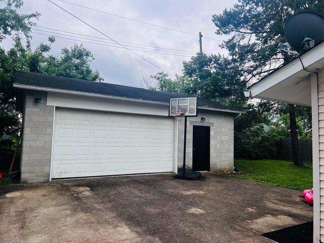 157 Saratoga Dr, Johnstown, OH 43031 - view of detached garage