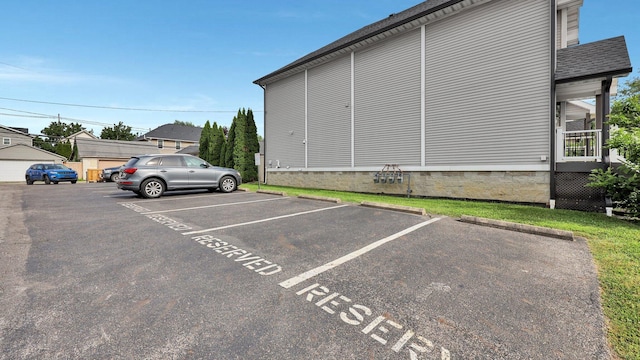 1098 Oregon Ave, Columbus, OH 43201 - view of uncovered parking lot