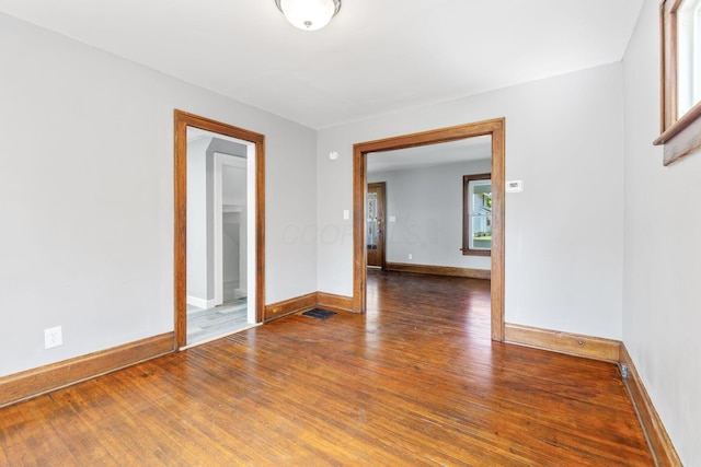 334 S Richardson Ave, Columbus, OH 43204 - spare room featuring baseboards and wood finished floors