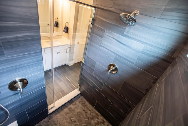 8210 Lilium Way, Plain City, OH 43064 - bathroom with a shower stall and vanity