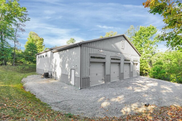 125 Fallen Ash Dr, Granville, OH 43023 - view of detached garage