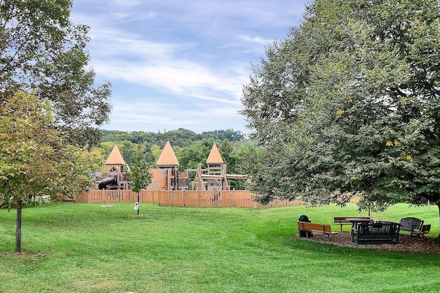 125 Fallen Ash Dr, Granville, OH 43023 - view of yard with a playground