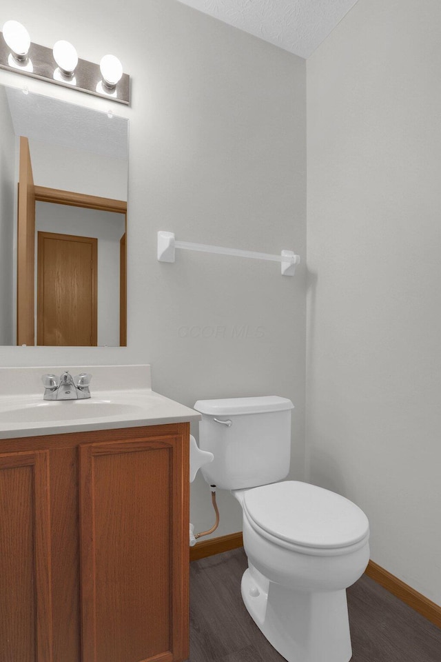 3062 Nomination Ln Unit 260, Columbus, OH 43207 - bathroom featuring wood finished floors and vanity
