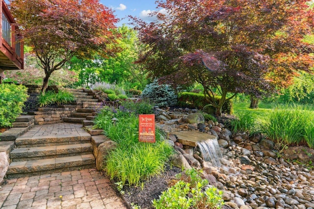 332 Waters Edge Dr, Hebron, OH 43025 - view of yard
