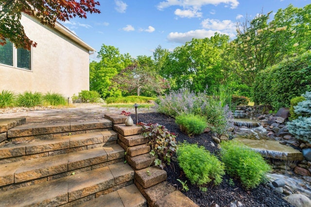 332 Waters Edge Dr, Hebron, OH 43025 - view of yard