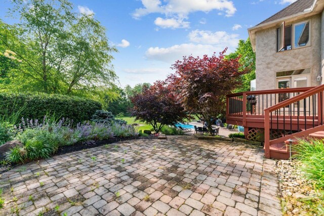 332 Waters Edge Dr, Hebron, OH 43025 - view of patio featuring a wooden deck