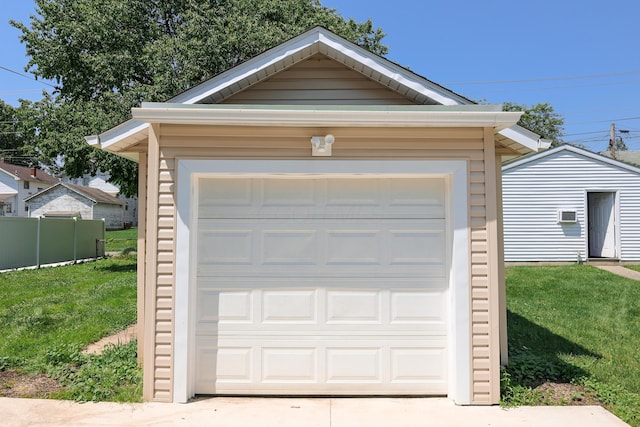 214 Moull St, Newark, OH 43055 - detached garage featuring concrete driveway