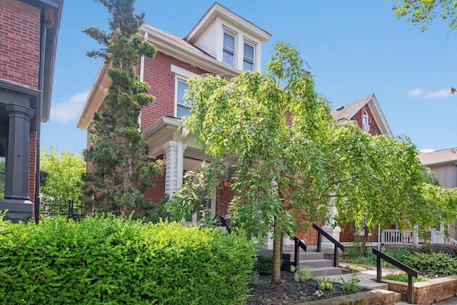 1214 Hamlet St, Columbus, OH 43201 - view of front of home