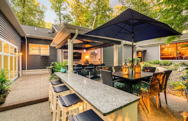 525 Floral Valley Dr W, Howard, OH 43028 - view of patio / terrace