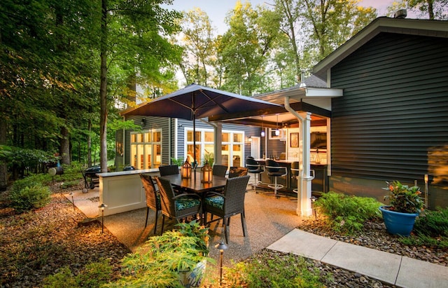 525 Floral Valley Dr W, Howard, OH 43028 - view of patio featuring outdoor dining space