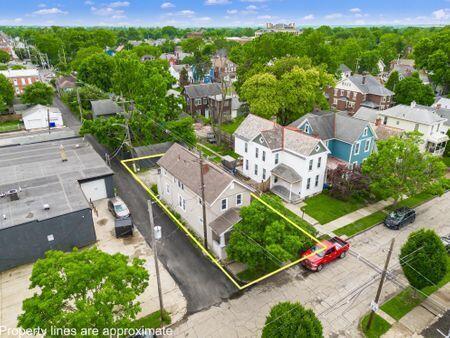 479 Siebert St, Columbus, OH 43206 - aerial perspective of suburban area