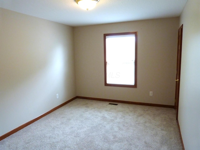 2360 Rufus Ct, Lewis Center, OH 43035 - empty room with light colored carpet