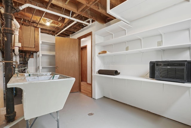 220 Hardy Way, Worthington, OH 43085 - unfinished below grade area featuring a sink