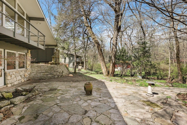 220 Hardy Way, Worthington, OH 43085 - view of patio / terrace
