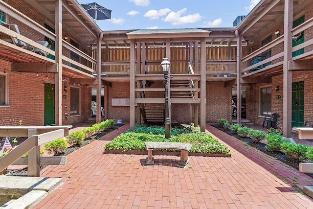 251 E Kossuth St Unit A, Columbus, OH 43206 - view of patio