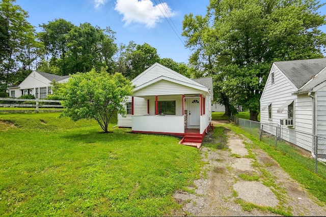 2718 Lagonda Ave, Springfield, OH 45503 - view of front facade featuring covered porch and cooling unit