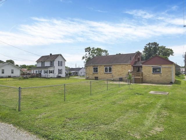 714 E 2nd St, Logan, OH 43138 - view of yard
