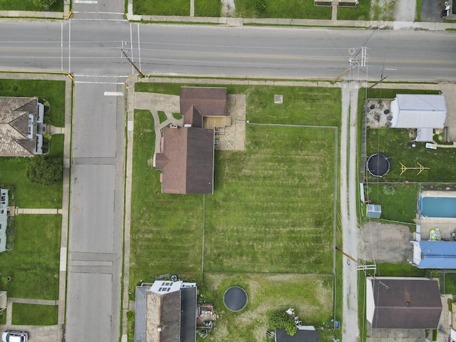 714 E 2nd St, Logan, OH 43138 - drone / aerial view