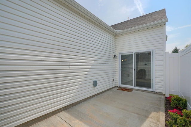1957 Cumberland St, Newark, OH 43055 - view of patio / terrace