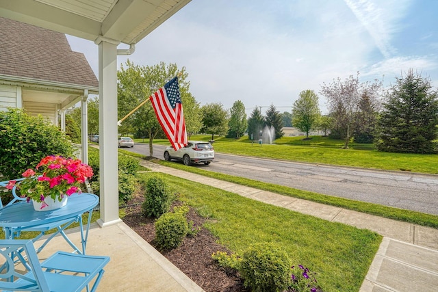 1957 Cumberland St, Newark, OH 43055 - view of green lawn