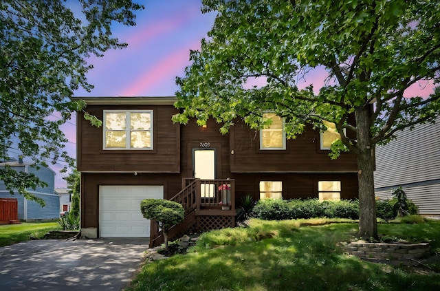 7603 Charlesway Dr Unit 87, Columbus, OH 43085 - split foyer home with driveway and a garage