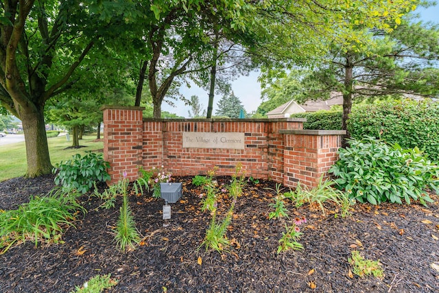 9427 Clermont Cir, Powell, OH 43065 - view of community sign