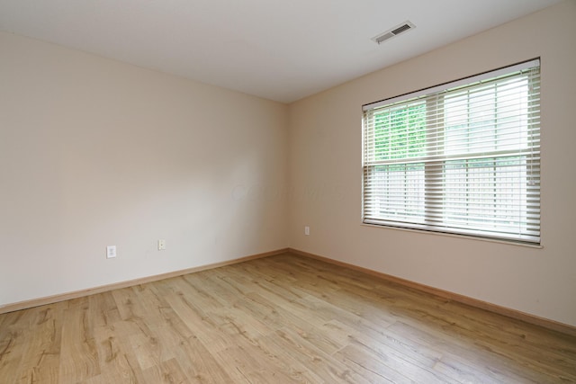 9427 Clermont Cir, Powell, OH 43065 - spare room with light wood-type flooring