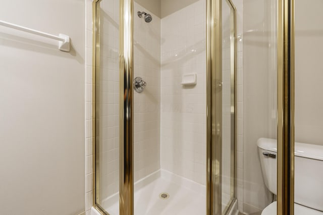 9427 Clermont Cir, Powell, OH 43065 - bathroom with a stall shower