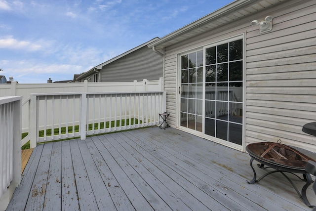 5010 Nelson Dr, South Bloomfield, OH 43103 - view of wooden terrace