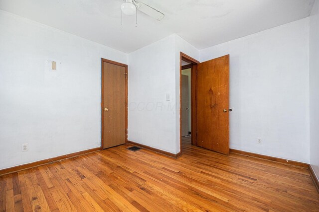 1900 S Champion Ave, Columbus, OH 43207 - unfurnished room with light wood finished floors and ceiling fan