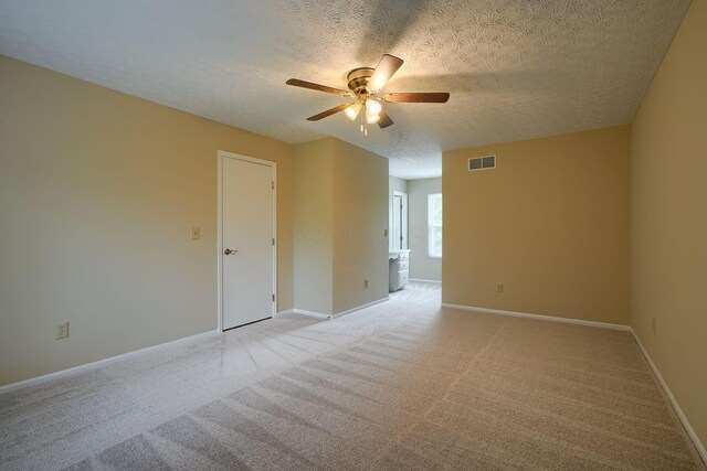 7726 Farmsbury Dr, Reynoldsburg, OH 43068 - photo 30