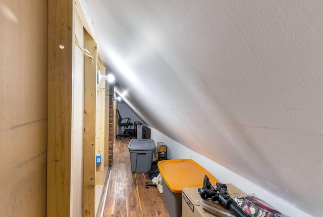 1167 Neil Ave, Columbus, OH 43201 - bonus room with lofted ceiling and hardwood / wood-style floors