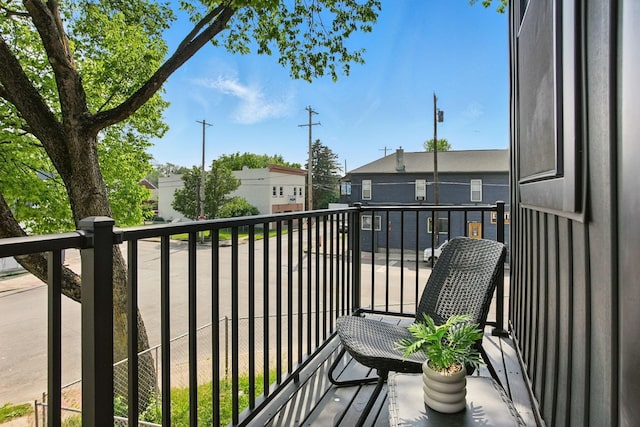 92 E Innis Ave, Columbus, OH 43207 - balcony with a residential view