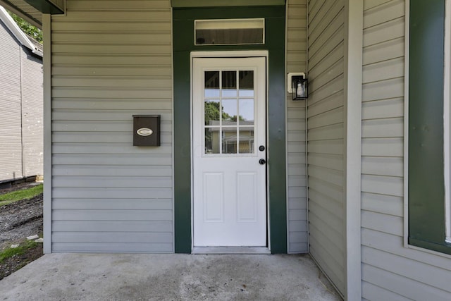 638 E 6th Ave, Lancaster, OH 43130 - property entrance