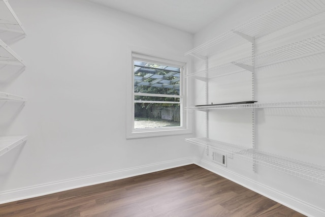 638 E 6th Ave, Lancaster, OH 43130 - walk in closet featuring dark wood finished floors