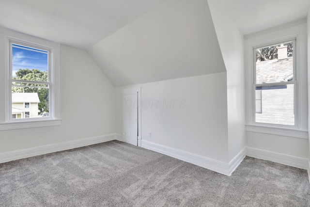 638 E 6th Ave, Lancaster, OH 43130 - bonus room with carpet floors and lofted ceiling