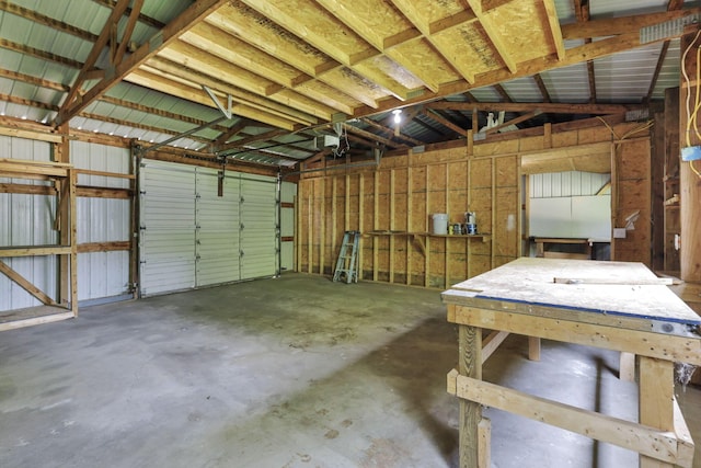 638 E 6th Ave, Lancaster, OH 43130 - view of garage