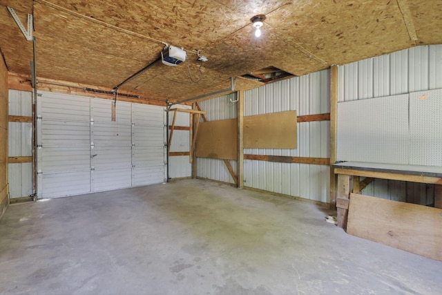 638 E 6th Ave, Lancaster, OH 43130 - garage with a garage door opener