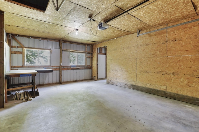 638 E 6th Ave, Lancaster, OH 43130 - garage with a garage door opener