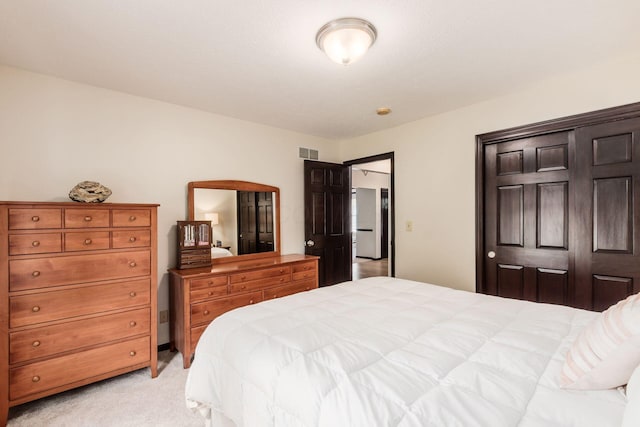 2461 Abbey Knoll Dr, Lewis Center, OH 43035 - bedroom featuring light colored carpet and a closet