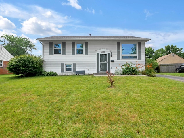 4629 Arnold Ave, Columbus, OH 43228 - bi-level home with a front yard