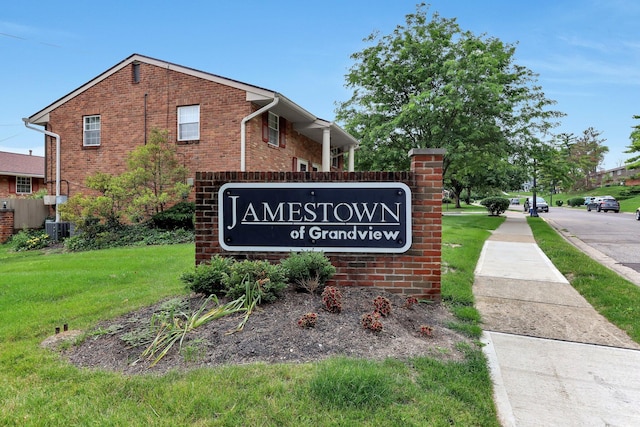 1365 Bluff Ave Unit B, Columbus, OH 43212 - community / neighborhood sign with a lawn