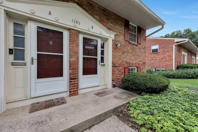 1365 Bluff Ave Unit B, Columbus, OH 43212 - entrance to property featuring brick siding