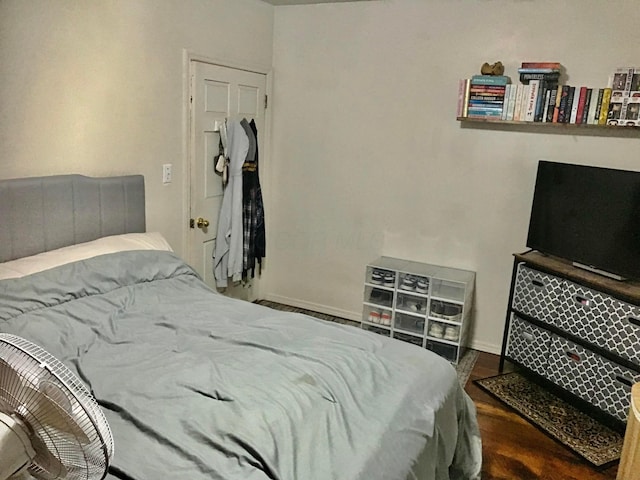 8023 County Road 30, Somerset, OH 43783 - bedroom with baseboards