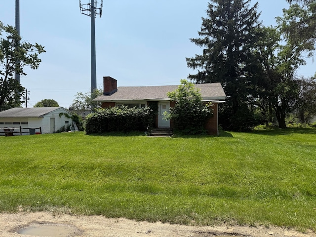 2561 Adda Ave, Columbus, OH 43231 - view of green lawn featuring entry steps