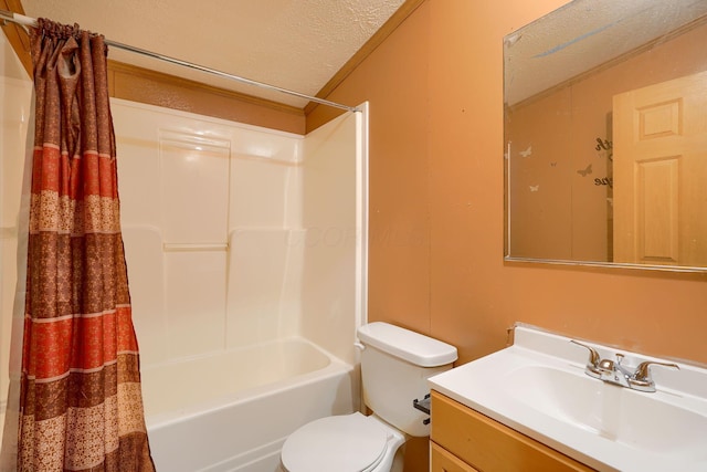 4137 Dry Run Rd, Chillicothe, OH 45601 - bathroom featuring a textured ceiling, vanity, and shower / tub combo
